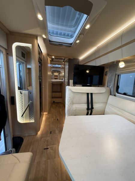 En venta Hymer / Eriba / Hymercar Hymer B ML-T Rojo 2022 Alicante foto 8
