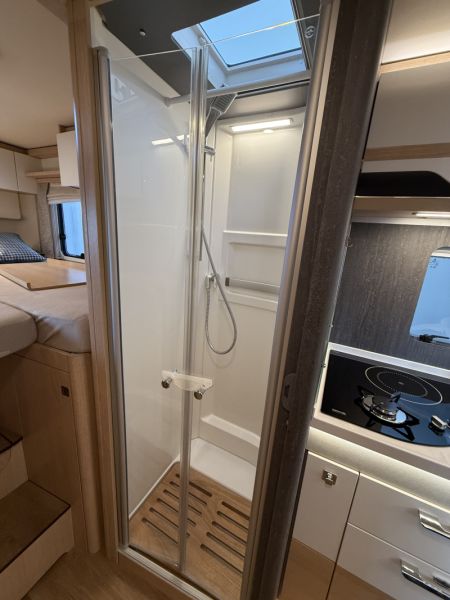En venta Hymer / Eriba / Hymercar Hymer B ML-T Rojo 2022 Alicante foto 9