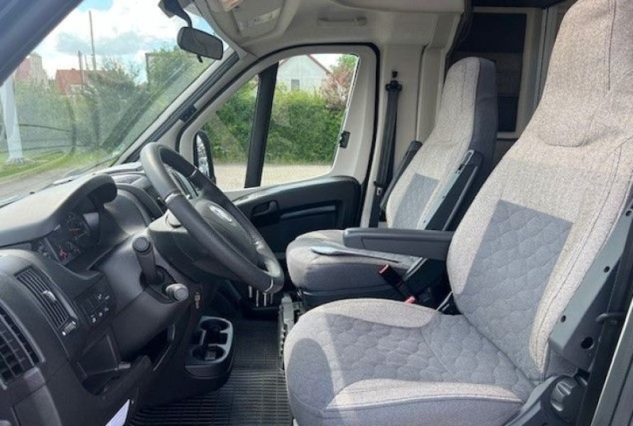 En venta Fiat Ducato Zefiro 283TL 2020 Badajoz foto 2