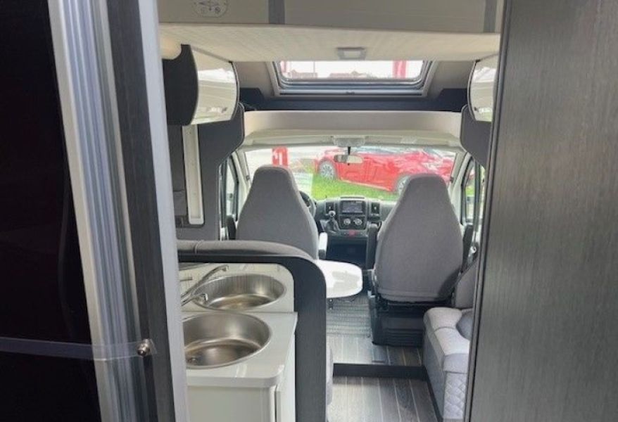 En venta Fiat Ducato Zefiro 283TL 2020 Badajoz foto 4