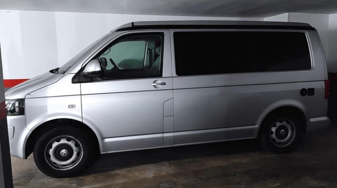 En venta Volkswagen California Beach T5 2.0 TDI 140cv Gris 2013 Castellón foto 4