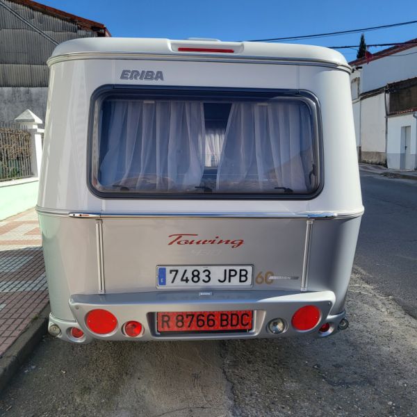 En venta Eriba touring 430 60 edition Gris 2019 Cáceres foto 2