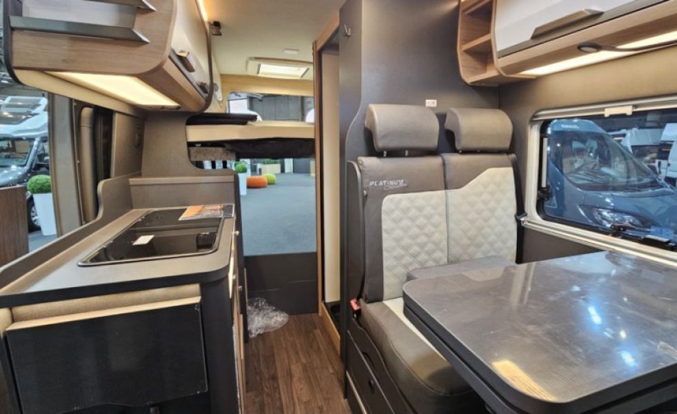 En venta Knaus BOXLIFE 540 MQ Gris 2026 Sevilla foto 3