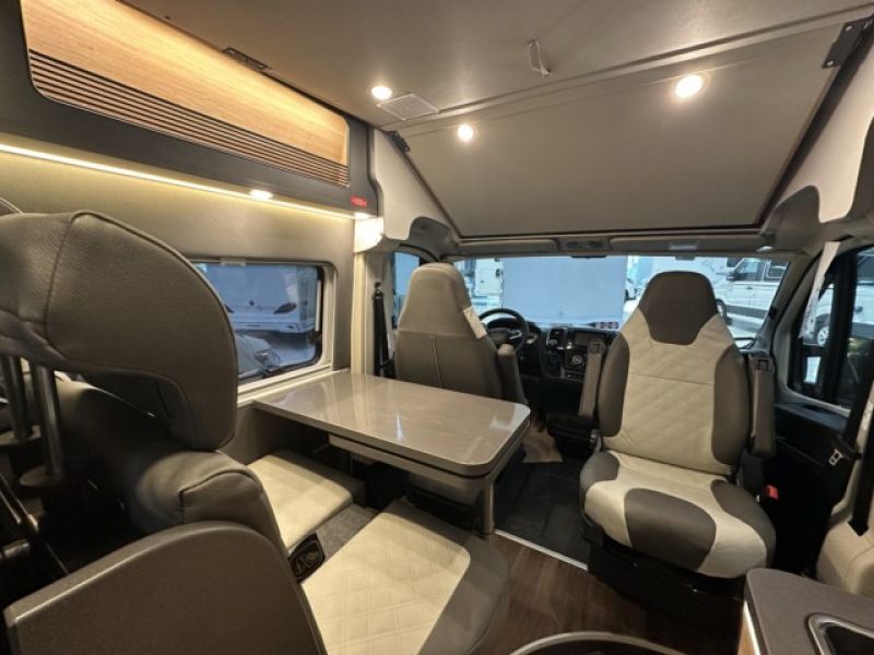 En venta Knaus BOXLIFE 600 DQ Gris 2026 Sevilla foto 13