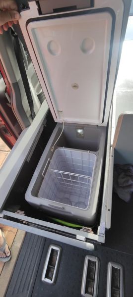 En venta Volkswagen Transporter  Rojo 2007 Málaga foto 5