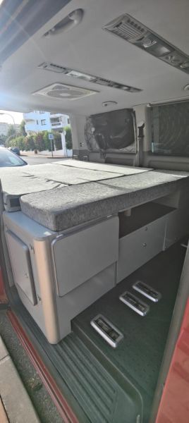 En venta Volkswagen Transporter  Rojo 2007 Málaga foto 11