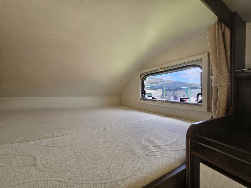 En venta Blucamp SKY 50G  Blanco 2016 Sevilla foto 3