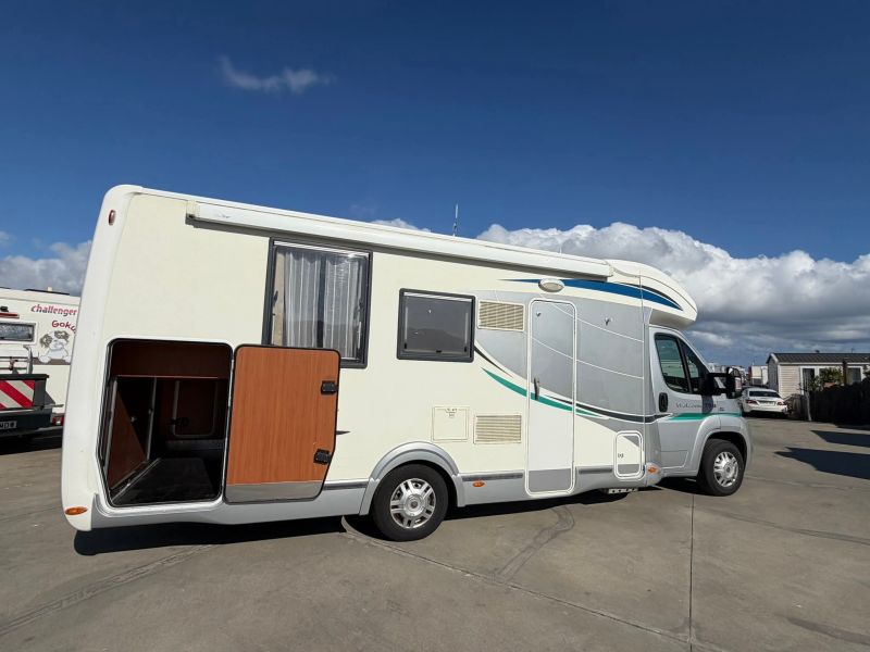 En venta Chausson Welcome 79 EB Blanco 2012 Valladolid foto 4