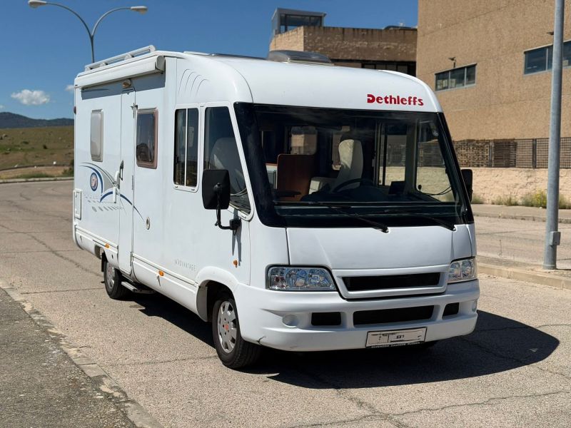 En venta Dethleffs GLOBETROTTER Blanco 2004 Valencia foto 5