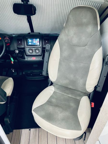 En venta Bawemo Burstner Elegance i 660 - Gama Premium Blanco 2007 Salamanca foto 19