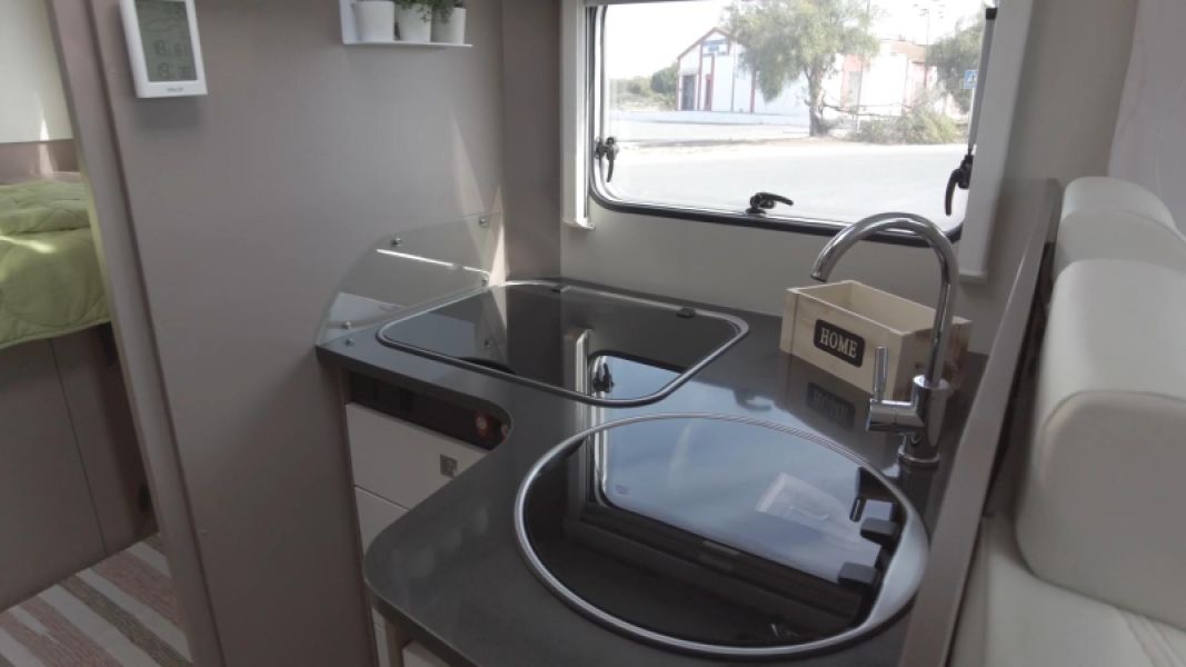 En venta Etrusco 7400QB Blanco 2019 Huelva foto 3