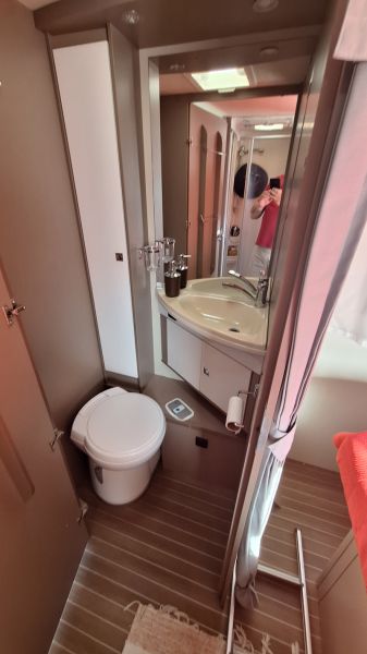En venta Etrusco 7400QB Blanco 2019 Huelva foto 4