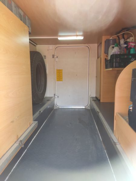 En venta Adria Adriatik S574 SP Blanco 2007 Barcelona foto 2