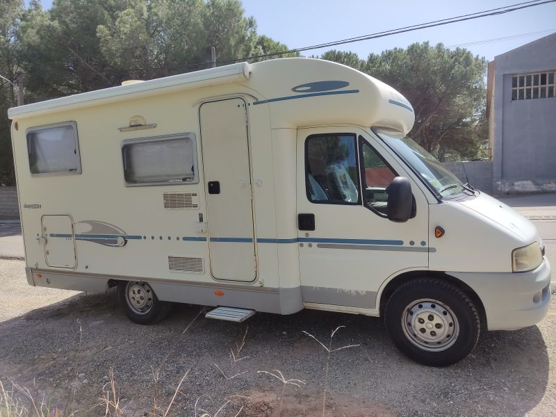 En venta Adria Adriatik S574 SP Blanco 2007 Barcelona foto 8