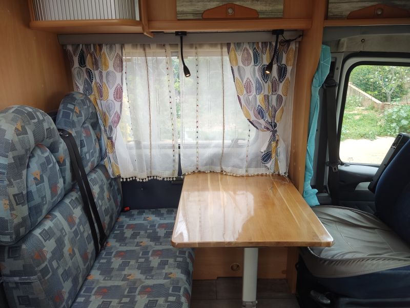 En venta Adria Adriatik S574 SP Blanco 2007 Barcelona foto 12
