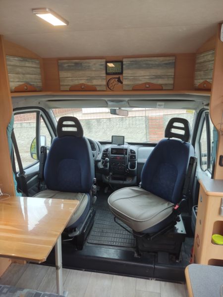 En venta Adria Adriatik S574 SP Blanco 2007 Barcelona foto 13