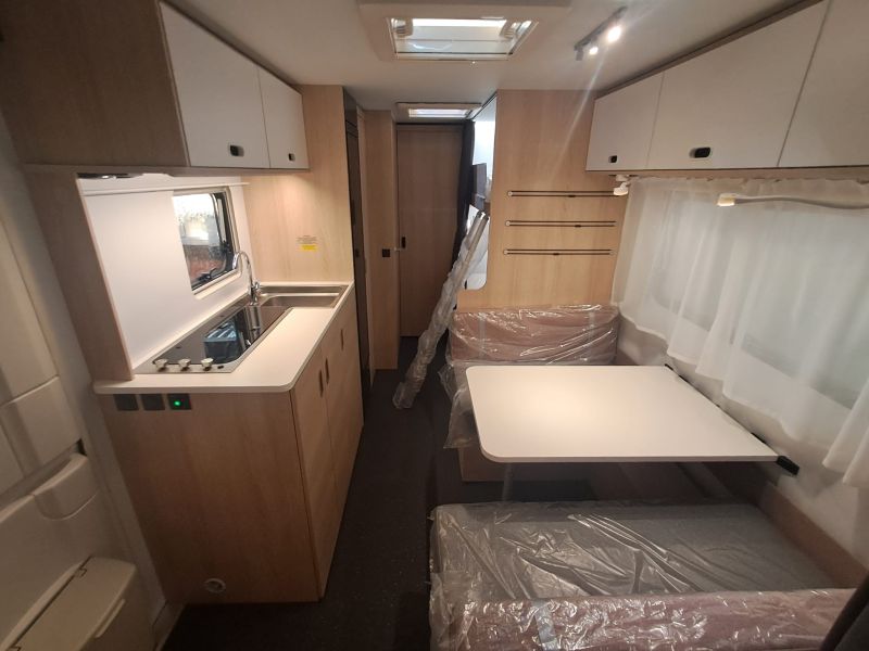 En venta Adria Adria Aviva 522 PT Aire Acondicionado Blanco 2026 Barcelona foto 9