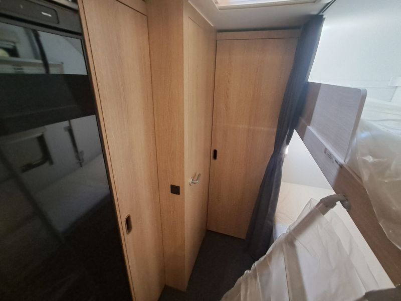 En venta Adria Adria Aviva 522 PT Aire Acondicionado Blanco 2026 Barcelona foto 13