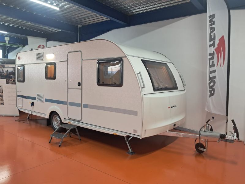 En venta Adria Adria Aviva 522 PT Aire Acondicionado Blanco 2026 Barcelona foto 19