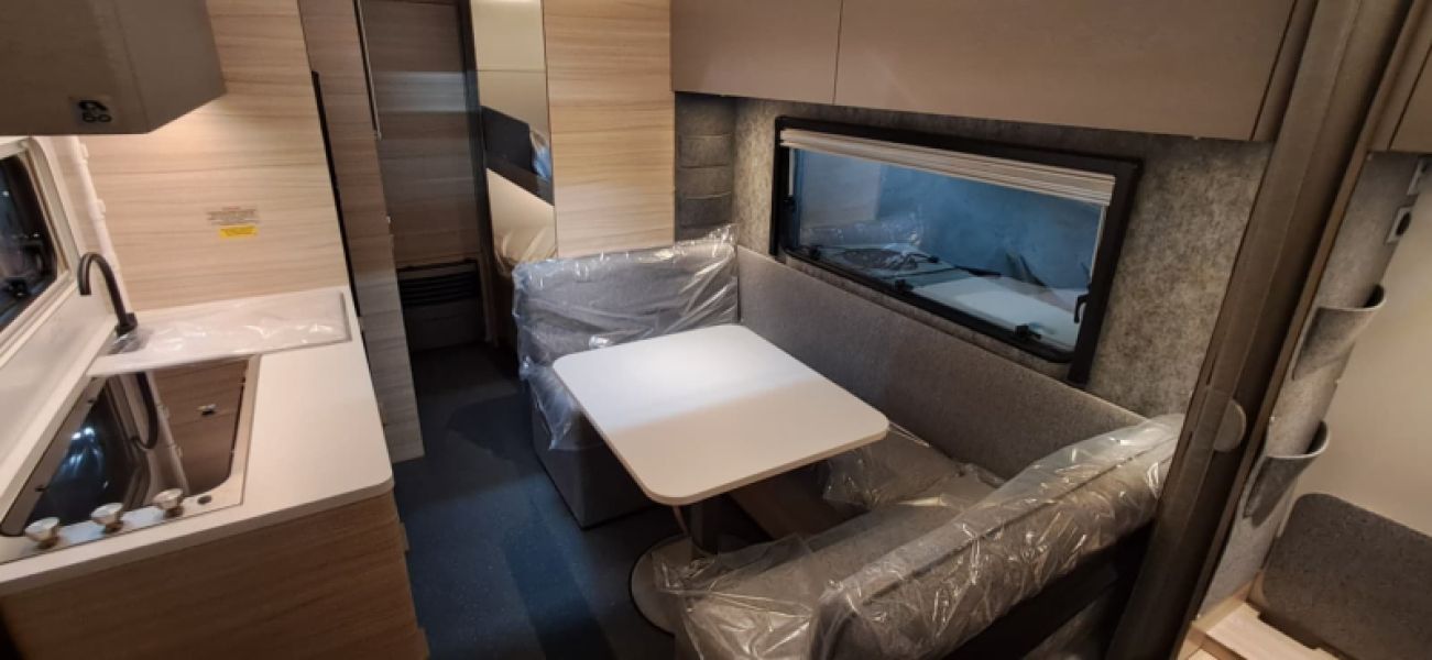 En venta Adria Adria Altea 552 PK 60Y 60 Anniversary Gris 2026 Barcelona foto 8