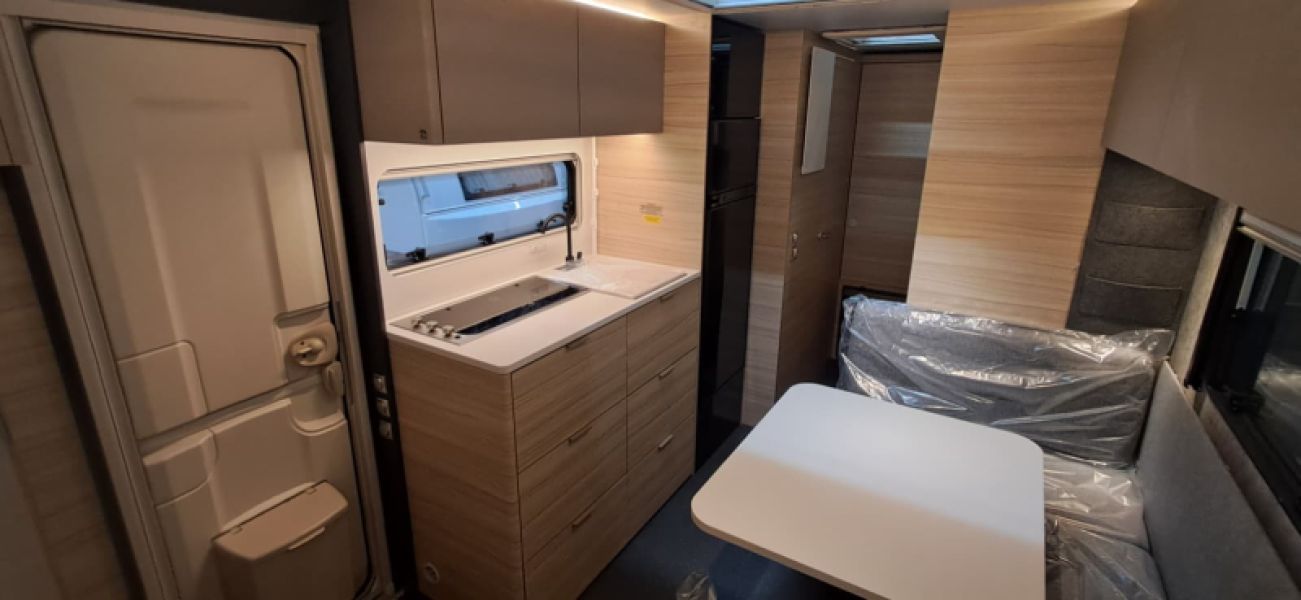 En venta Adria Adria Altea 552 PK 60Y 60 Anniversary Gris 2026 Barcelona foto 10
