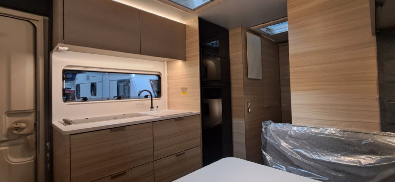 En venta Adria Adria Altea 552 PK 60Y 60 Anniversary Gris 2026 Barcelona foto 12