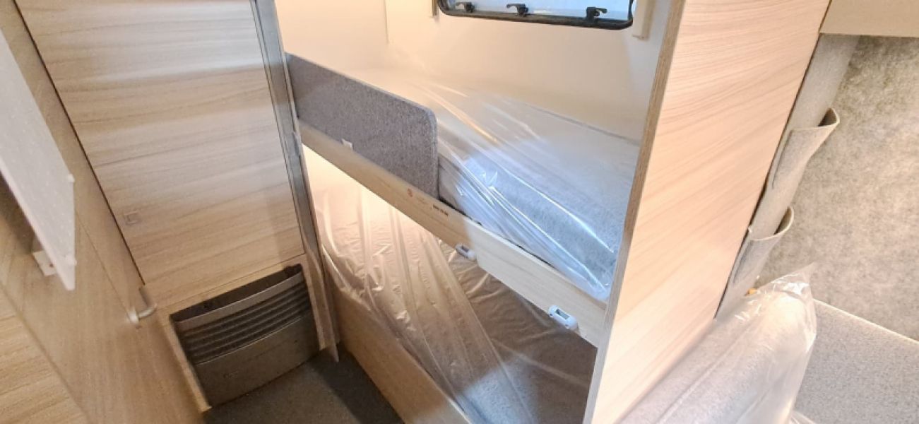 En venta Adria Adria Altea 552 PK 60Y 60 Anniversary Gris 2026 Barcelona foto 13