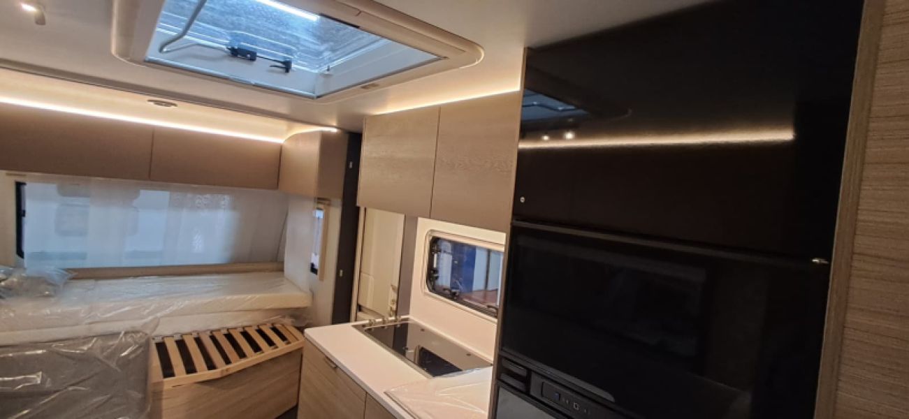 En venta Adria Adria Altea 552 PK 60Y 60 Anniversary Gris 2026 Barcelona foto 15