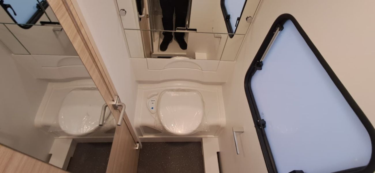 En venta Adria Adria Altea 552 PK 60Y 60 Anniversary Gris 2026 Barcelona foto 18
