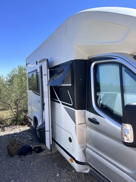 En venta Benimar Tessoro 481 Northautokapp Blanco 2023 Illes Balears foto 3