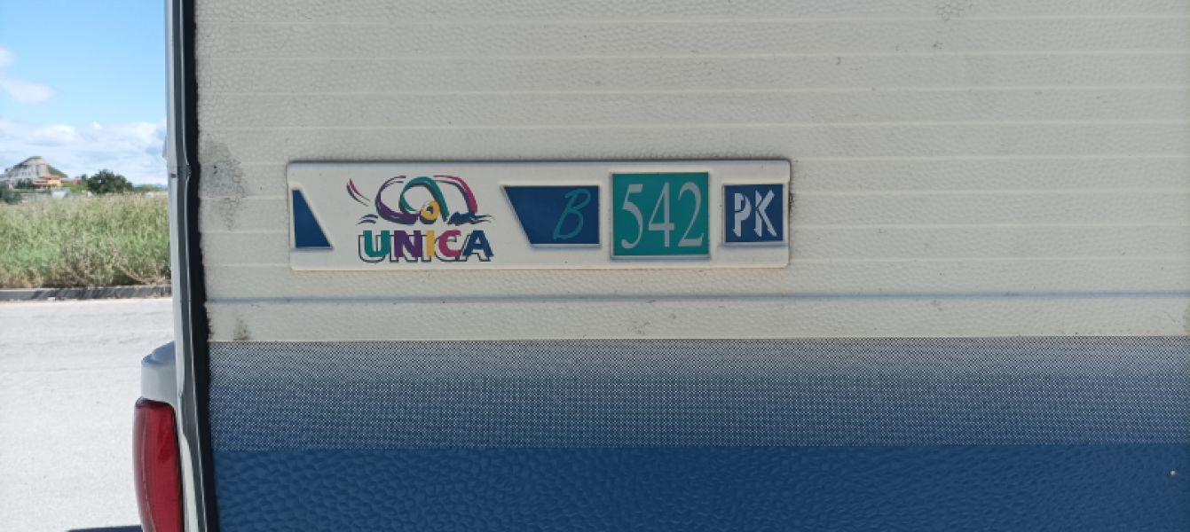 En venta Adria B-542PK Blanco 2001 Barcelona foto 19