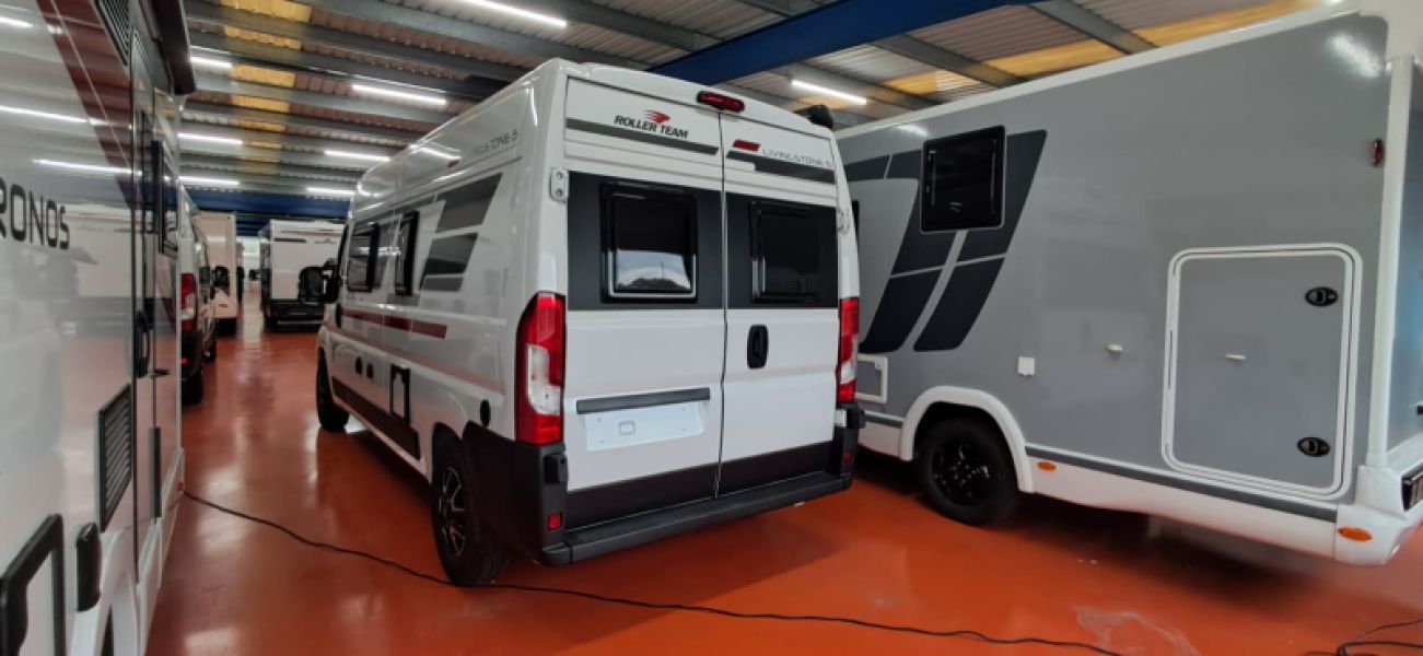 En venta Roller Team Roller Team Citroën Jumper Livingstone GO Van 5 140 CV Blanco 2026 Barcelona foto 4