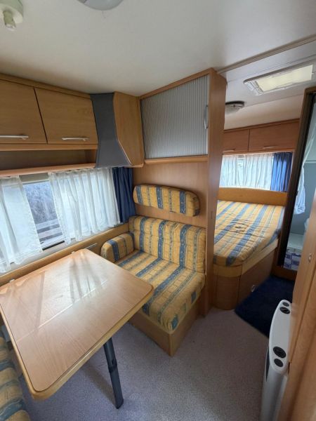 En venta Knaus Sudwind 450 Blanco 2005 Madrid foto 3