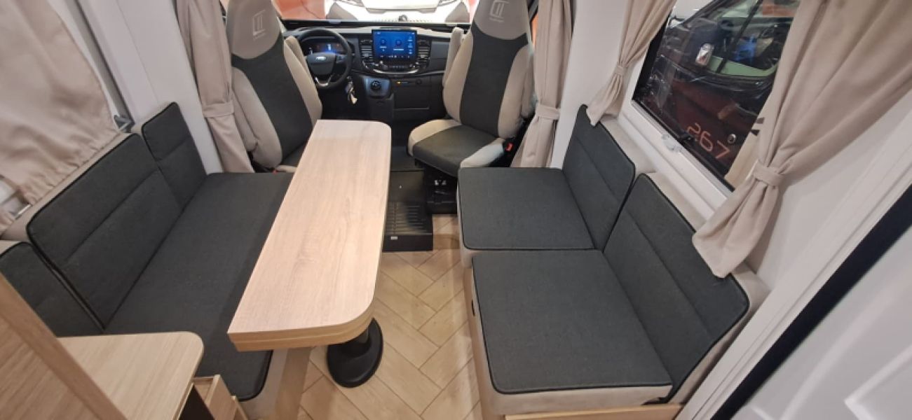 En venta Challenger Challenger Ford Slim Trail S294 Sport Edition 165 CV Automatic Gris 2026 Barcelona foto 10