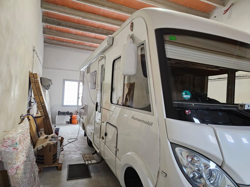 En venta Hymer / Eriba / Hymercar star line 595 Blanco 2012 Lleida foto 2