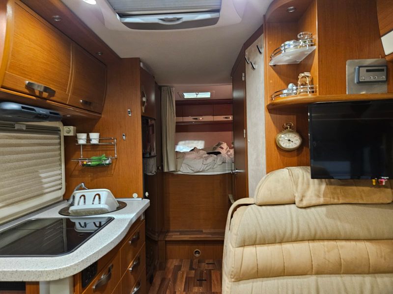 En venta Hymer / Eriba / Hymercar star line 595 Blanco 2012 Lleida foto 6