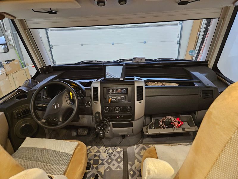 En venta Hymer / Eriba / Hymercar star line 595 Blanco 2012 Lleida foto 9
