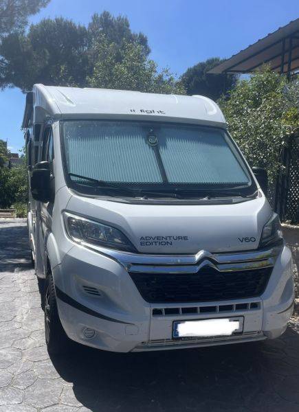 En venta Sunlight V60 Blanco 2022 Madrid foto 1