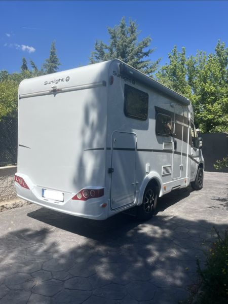En venta Sunlight V60 Blanco 2022 Madrid foto 2