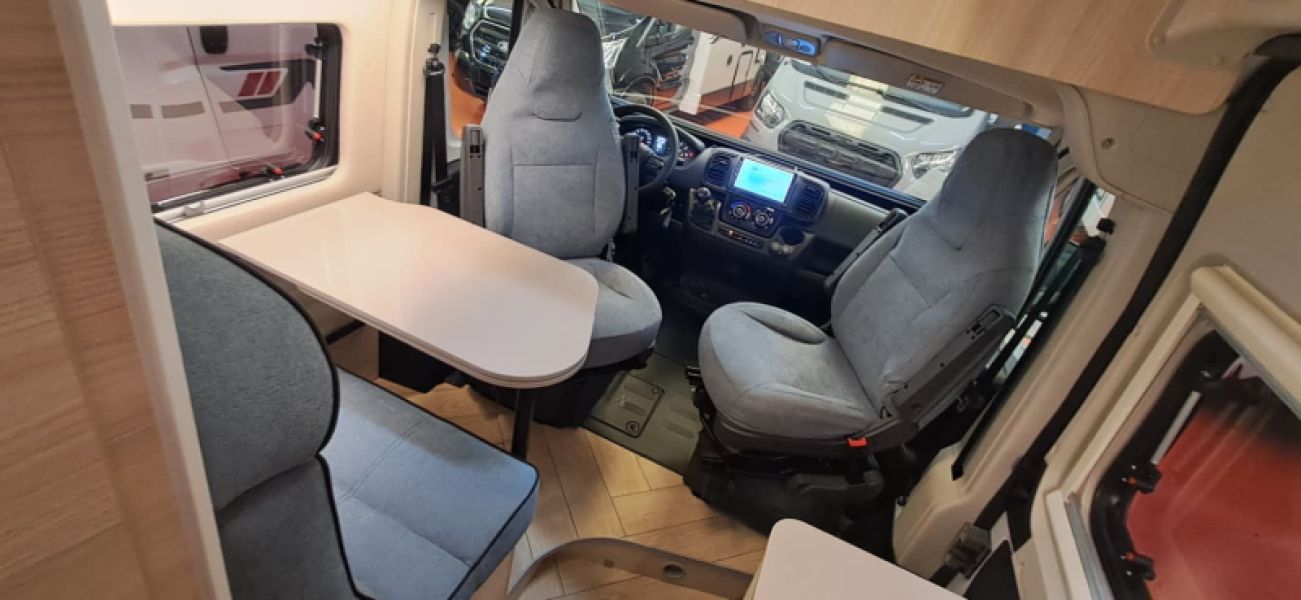 En venta Challenger Challenger Citroën Jumper Stellantis V114 MAX L Break Edition Light Blanco 2026 Barcelona foto 14