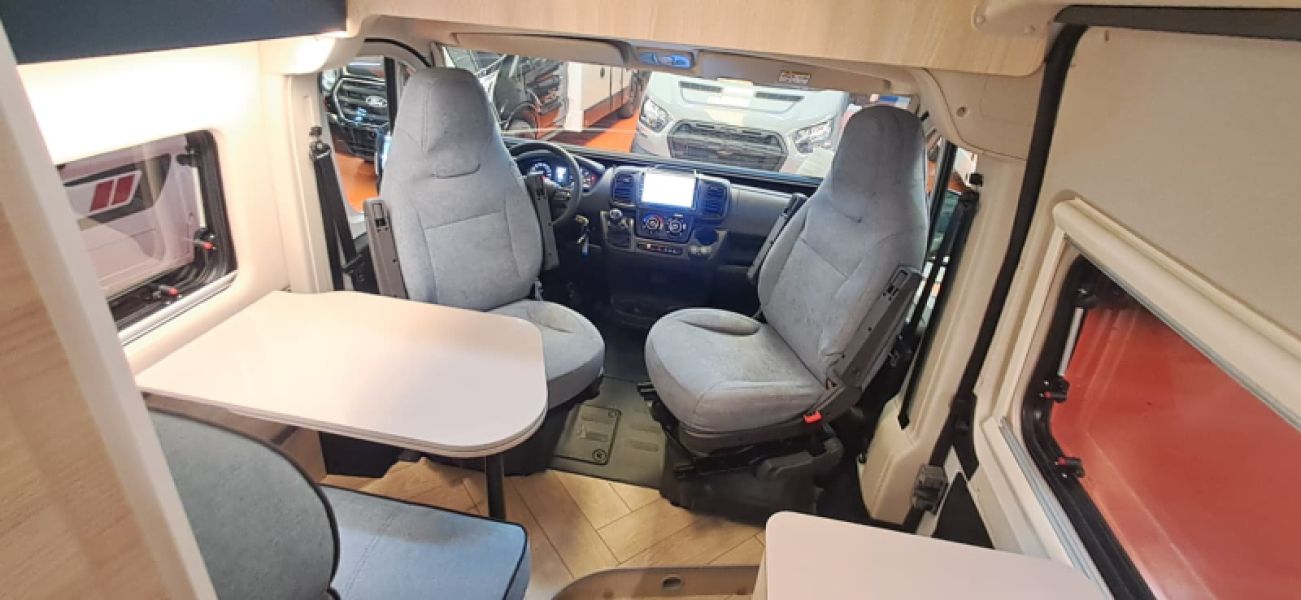 En venta Challenger Challenger Citroën Jumper Stellantis V114 MAX L Break Edition Light Blanco 2026 Barcelona foto 16