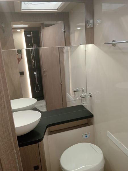 En venta Bavaria-Camp Eden Camp H745GLC Blanco 2025 Guipúzcoa foto 8