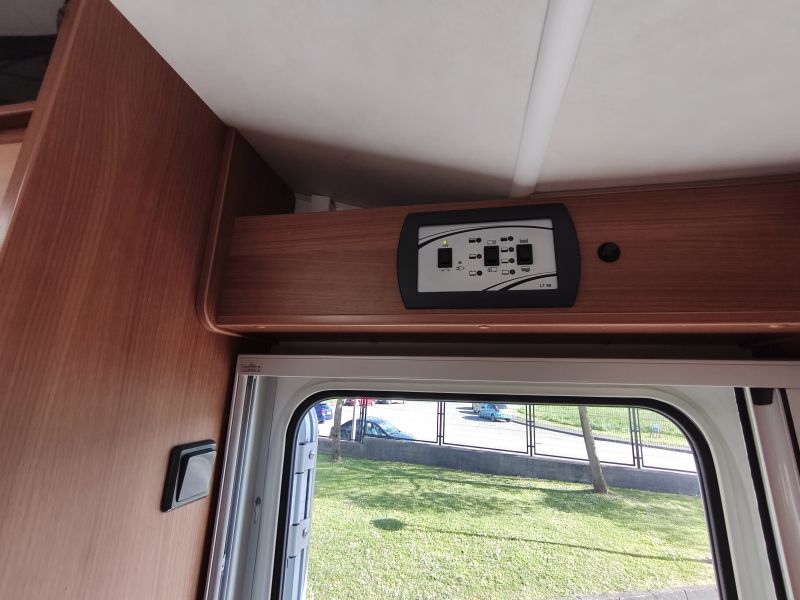 En venta Ford Carado A241 Blanco 2008 Asturias foto 18