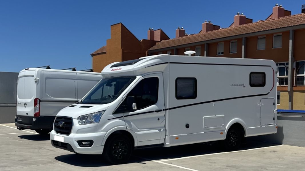 En venta Ford Globebus GO T45 Blanco 2024 Santa Cruz de Tenerife foto 1