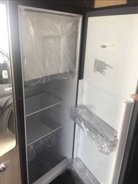 En venta McLouis Nevis 281   2.3CC 160CV Blanco 2022 Alicante foto 14