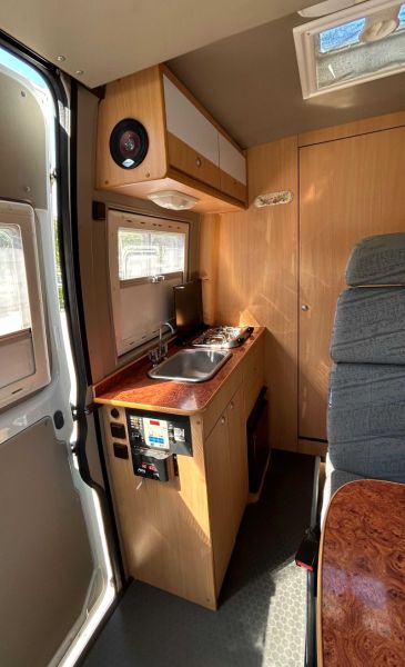 En venta Renault Master 140Dci L2H2 Blanco 2006 Madrid foto 3
