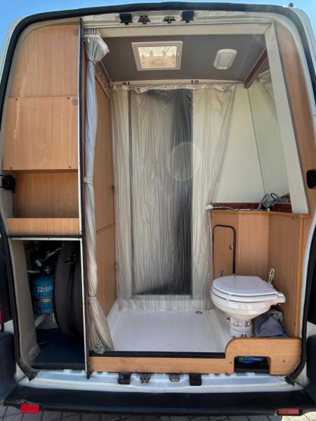 En venta Renault Master 140Dci L2H2 Blanco 2006 Madrid foto 6