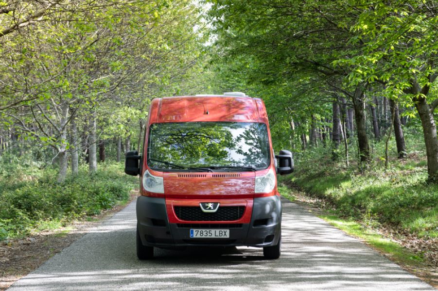 En venta Peugot boxer Rojo 2013 Pontevedra foto 1