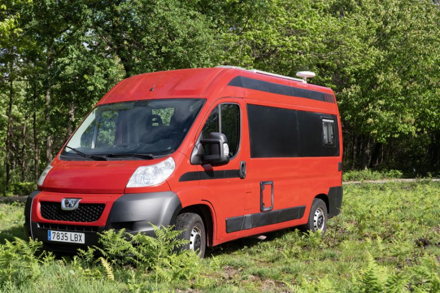 En venta Peugot boxer Rojo 2013 Pontevedra foto 2