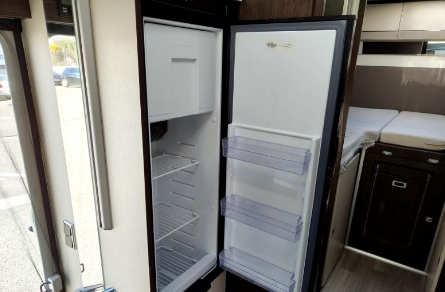 En venta Benimar Tessoro 463 up Blanco 2021 Murcia foto 16
